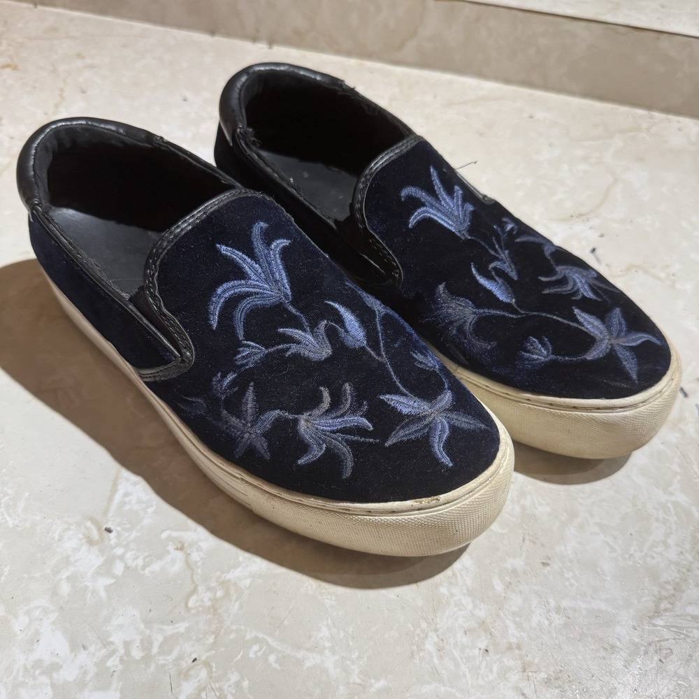 Michael Kors Women's Slip On Sneakers Blue Velvet Embroidered Floral Size 9M